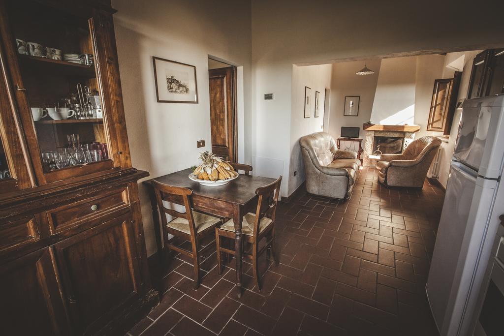 Montefollonico Agriturismo Zampugna מראה חיצוני תמונה